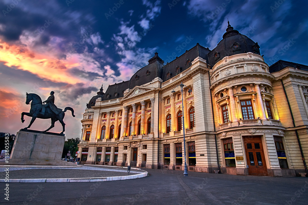 Traseu pe jos — Calea Victoriei, de la Piața Victoriei la Piața Unirii